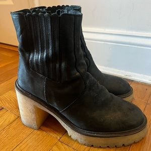 Free People Black James Chelsea Boots Size 8.5